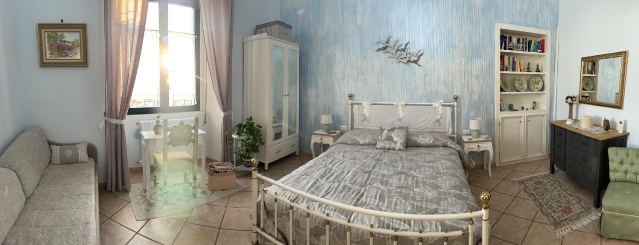 A Casa Di Stella Apartment Salerno Bagian luar foto