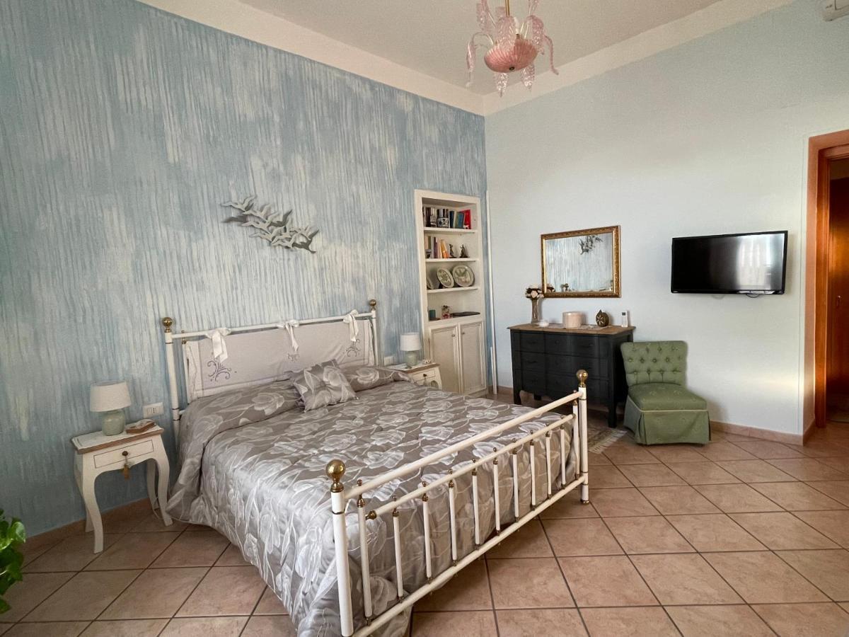A Casa Di Stella Apartment Salerno Bagian luar foto