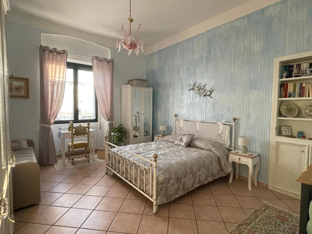 A Casa Di Stella Apartment Salerno Bagian luar foto